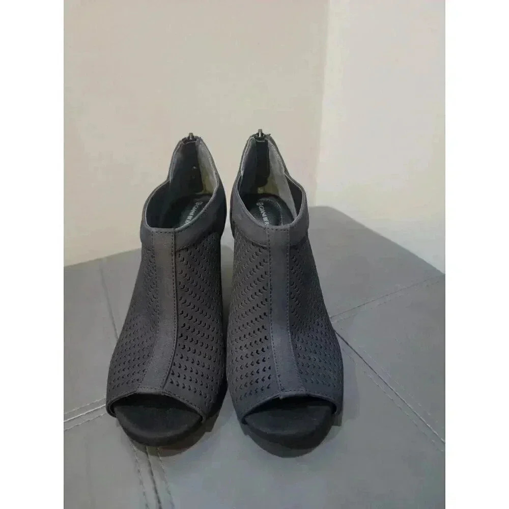 Giani Bernini Peep Toe Shoes Womens Size 7.5M Black No Box 3" Heel Zip